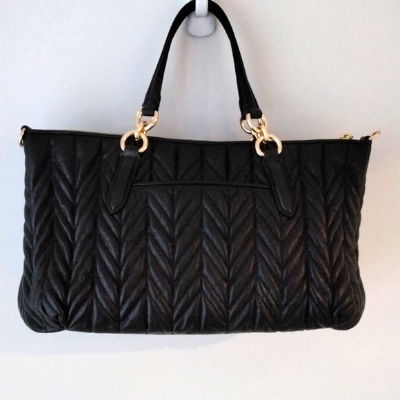 COACH Quilted Ally Satchel in black, large - Picture 4 of 9